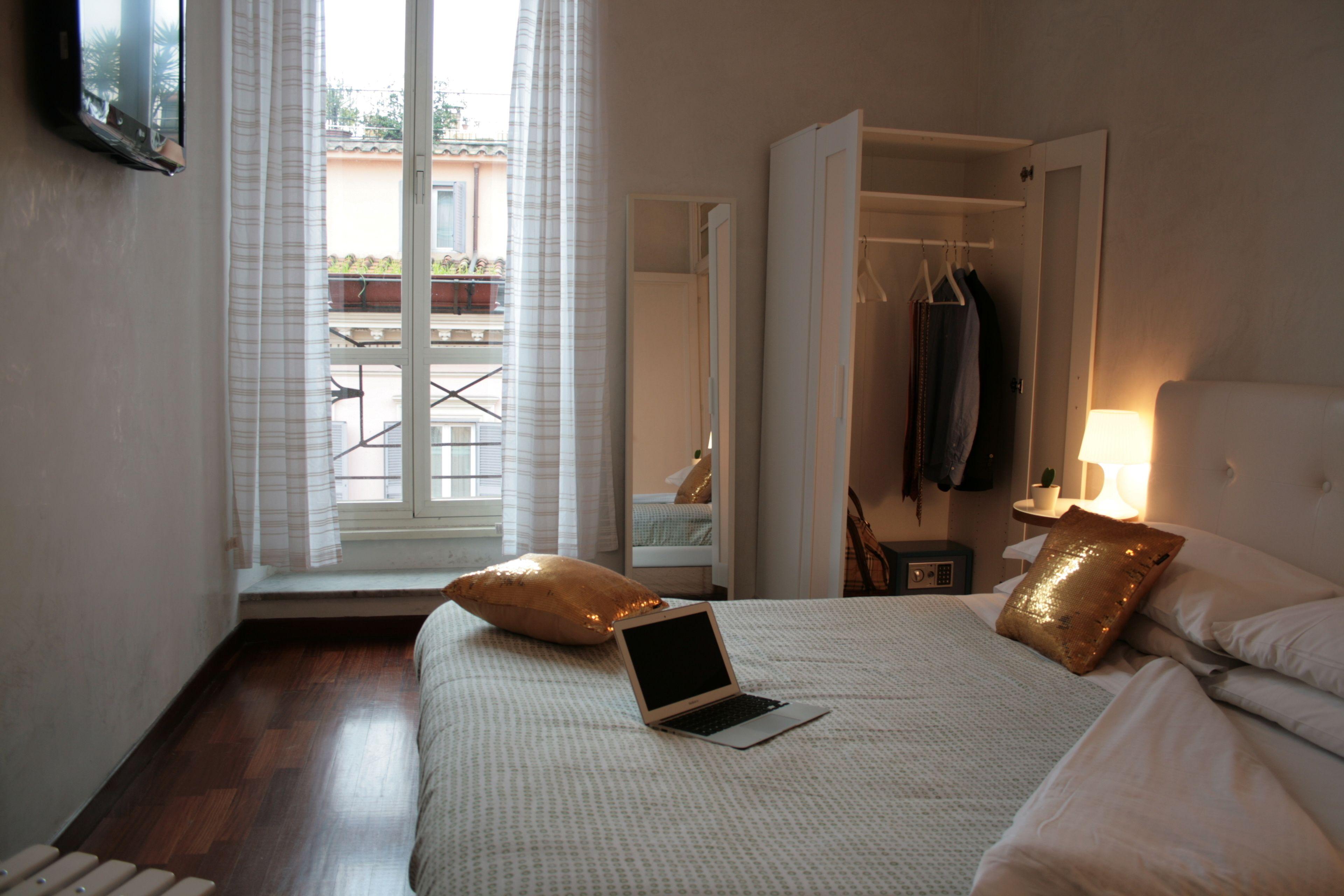 Golden Rooms Piazza Di Spagna — Foto 2